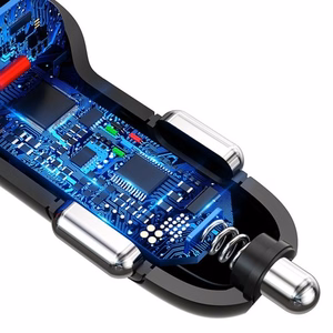 Automobilinis įkroviklis Dudao "R7S" baltas 18W (1xQC3.0 / 2xUSB)