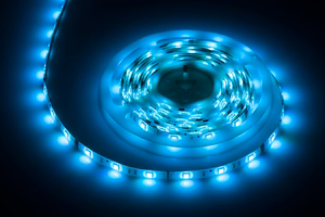 Комплект освещения: лента 5050 SMD на 150 светодиодов, блок питания и контроллер цвета