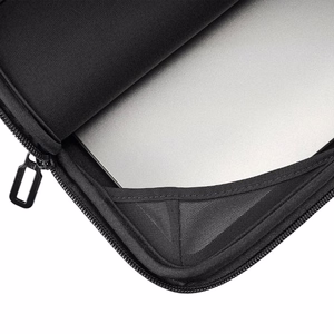 Tucano Colore2 neopreninis įmautės tipo dėklas, skirtas 13 col. MacBook Air (M5/M4/M3/M2/M1, 2026–2018), 13 col. MacBook Pro ir 12 col. nešiojamiesiems kompiuteriams, juodas