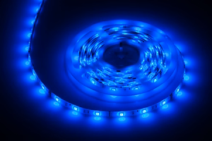 Комплект освещения: лента 5050 SMD на 150 светодиодов, блок питания и контроллер цвета
