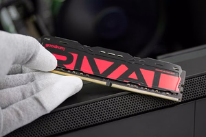 DDR4 2x16GB rinkinys UDIMM goodram RIVAL švytinti raudona