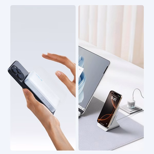Cuktech WPB100N išorinė baterija 10 000 mAh, 20 W, su magnetiniu tvirtinimu ir stovu – balta