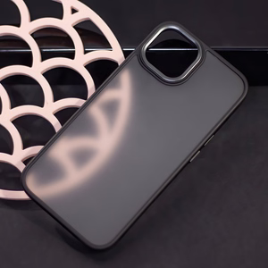 Satininis matinis dėklas iPhone 15 Plus 6,7" juodas