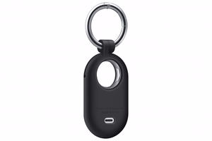 PT560CBEGWW SmartTag2 silikoninis dėklas su karabinu, juodas