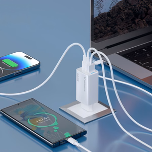 Wozinsky GaN 65W įkroviklis su USB-A ir 2xUSB-C jungtimis bei 65W USB-C kabeliu - baltas