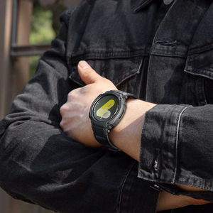 Spigen Rugged Armor Pro dirželis, skirtas „Samsung Galaxy Watch 8 44 mm“ – matinis juodas