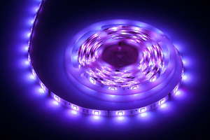 Комплект освещения: лента 5050 SMD на 150 светодиодов, блок питания и контроллер цвета