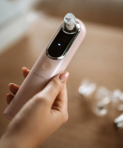 Beautifly Derma Blush mikrodermabrazijos ir porų valymo prietaisas