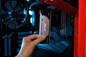 Kingston Technology FURY 16GB 3200MT/s DDR4 CL16 DIMM (2 vnt. rinkinys) Renegade RGB