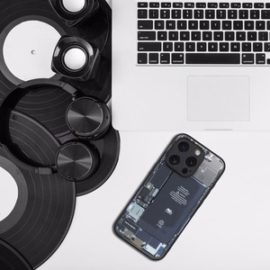 TECH dėklas telefonui IPHONE 7 / 8 / SE / SE2022 dizainas 2
