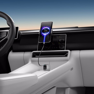 Cuktech CC903P automobilinis įkroviklis 100 W, su ekranu ir 70 cm įtraukiamu USB-C laidu – pilkas