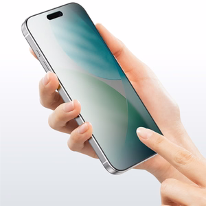AmazingThing Radix matinė grūdinta stiklas iPhone 17
