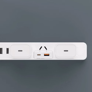 GaN Dudao A30EUL 30W USB-A / USB-C sieninis įkroviklis + USB-C - Lightning kabelis - baltas