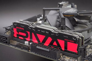DDR4 2x32GB rinkinys UDIMM goodram RIVAL švytinti raudona