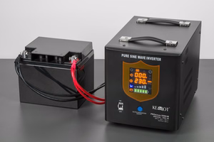 KEMOT PROsinus-3500/48 emergency power supply, pure sine wave inverter with charging, 48 V / 230 V, 3500 VA / 2400 W