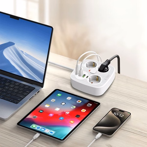 Удлинитель Tech-Protect PCS3X4 3 розетки 2xUSB-A 2xUSB-C 200 см - белый