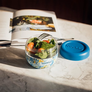 Контейнер для еды Quokka Bubble Food Jar 500 мл, узор «Синие пионы»