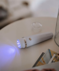 Beautifly Glossy Acne Young LED odos priežiūros prietaisas