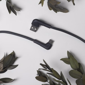 Maxlife MXUC-09 угловой кабель USB - USB-C 1,0 m 3A черный