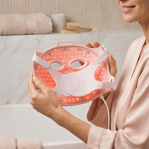Medivon Lumi Fit LED light therapy face mask