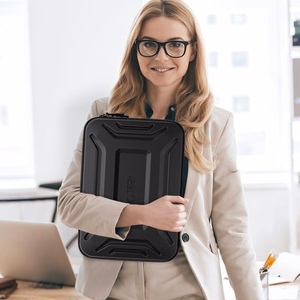 Tech-Protect Kevlar Pro nešiojamojo kompiuterio dėklas 13–14" - juodas
