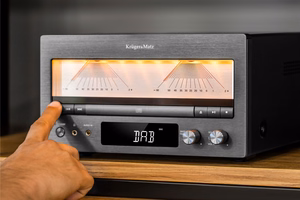 Kruger&Matz KM1995-A A klasės Hi-Fi stiprintuvas (CD, USB, Bluetooth, skaitmeninis DAB+ radijas, FM)