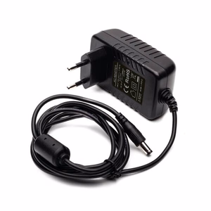 SAVIO AK-39 USB 3.0 – SATA III adapteris 3,5″/2,5″ diskams su maitinimo šaltiniu, juodas
