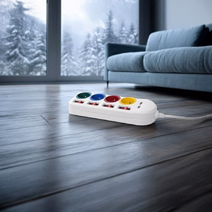 "Maclean" maitinimo juosta, prailgintuvas, 4 lizdai + 2xUSB, su jungikliais, 250VAC/10A, 2.1A 5V, 1,5 m, balta, MCE229 W
