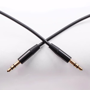 Maxlife kabelis su 3,5 mm audio kištuku – 3,5 mm kištukas 1 m juodas