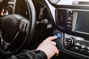 Автомобильный видеорегистратор Peiying Basic D150
