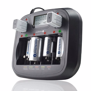 EverActive NC-900U universalus Ni-MH akumuliatorių įkroviklis