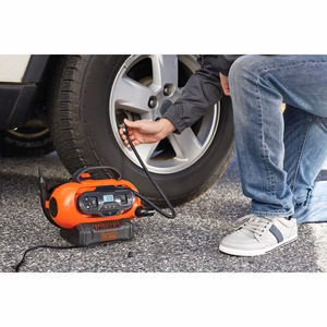 Black & Decker BDCINF18N-QS oro kompresorius 160 l/min AC / cigarečių degiklis
