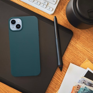 Case for iPhone 16e (SE 4 2025) / 17e Matt dark green