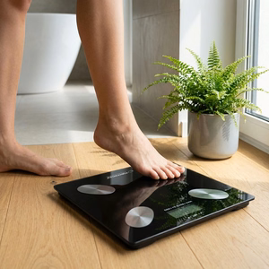 Esperanza EBS022K square electronic bathroom scale, Black