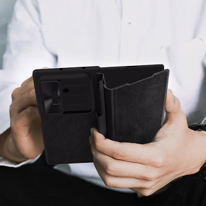 Nillkin Qin Pro dėklas Samsung Galaxy Z Fold 7 su S Pen Space - juodas