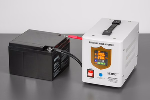 KEMOT PROsinus-800 grynos sinusoidės nepertraukiamo maitinimo šaltinis su įkrovimo funkcija, 12 V/230 V, 800 VA/500 W