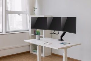 Gembird MA-DA3-03 monitoriaus laikiklis arba stovas 68,6 cm (27") Stalas Juoda