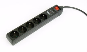 Gembird surge protector – viršįtampių apsaugą turintis ilgintuvas su 5 prancūziško tipo lizdais, 3 m, juodas (5 French sockets)