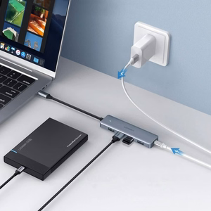 Ugreen USB Type C Šakotuvas - 4x USB 3.2 Gen 1 su USB-C maitinimo prievadu pilkas (CM219 70336)