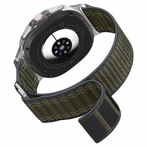 SPIGEN WBF1 dirželis SAMSUNG GALAXY WATCH 8 / CLASSIC (40 / 44 / 46 MM) žalias