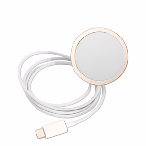 Rinkinys Guess GUBPP13LH4EACSK dėklas + įkroviklis iPhone 13 Pro juodas kietas dėklas su 4G raštu Magnetinis