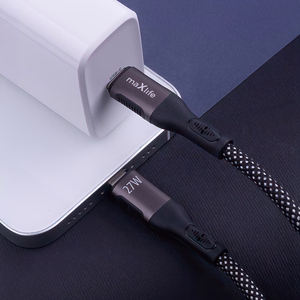 Maxlife MXUC-11 magnetinis kabelis USB-C - Lightning 1,0 m 27W juodas nailonas