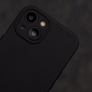 Чехол Liquid Silicone 1.5mm Apple iPhone 16e 17e чёрный