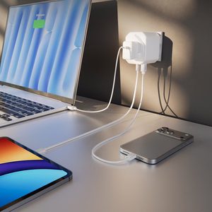 Универсальный дорожный адаптер SBS TEADAPTUSBTCUNI USB-C USB-A - белый
