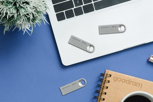 GOODRAM Pendrive UNO3 - 32GB USB 3.2 gen 1 серебряный