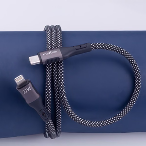 Maxlife MXUC-11 magnetinis kabelis USB-C - Lightning 1,0 m 27W juodas nailonas