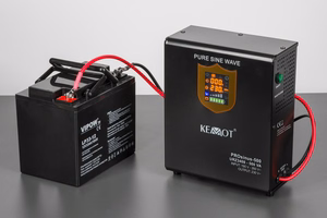 KEMOT PROsinus-500 sieninis rezervinis maitinimo šaltinis, grynos sinusoidės keitiklis su įkrovimo funkcija, 12 V/230 V, 500 VA/300 W