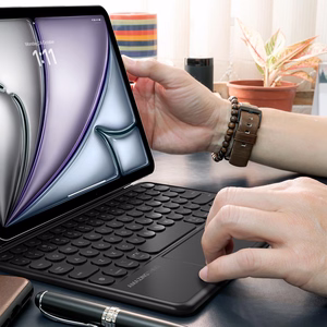 "AmazingThing" minimalus dėklas "Keylite Combo" klaviatūros dėklas "iPad Air M3" 11" - juodas