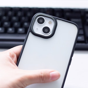 Satininis matinis dėklas iPhone 15 Plus 6,7" juodas