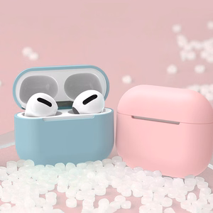 Чехол для AirPods 2 / AirPods 1 силиконовый мягкий для наушников белый (case C)